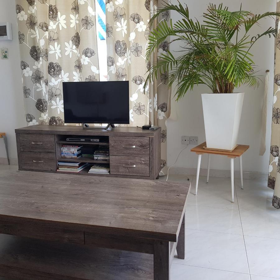 Peaceful Townhouse With Private Pool Near The Sea Apartment Paphos Exterior foto
